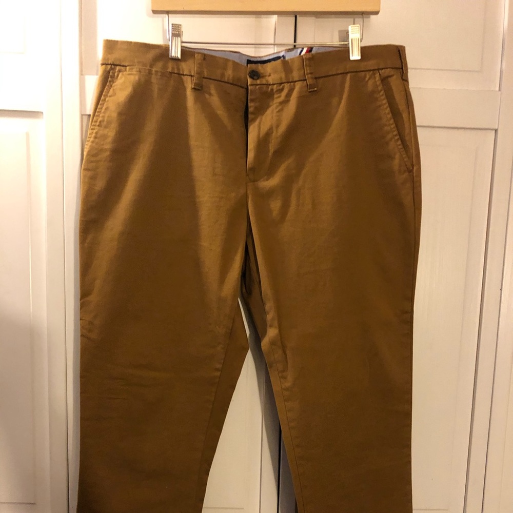 Tommy Hilfiger Khakis
